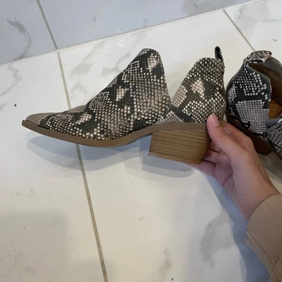Universal Thread | Neutral Colour Snake Print Booties With Small Wedge Heel - Picture 14 of 16